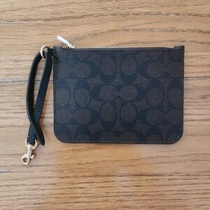 NWOT Coach Walnut/Black Signature Logo Canvas Small Zipper Closure Wristlet